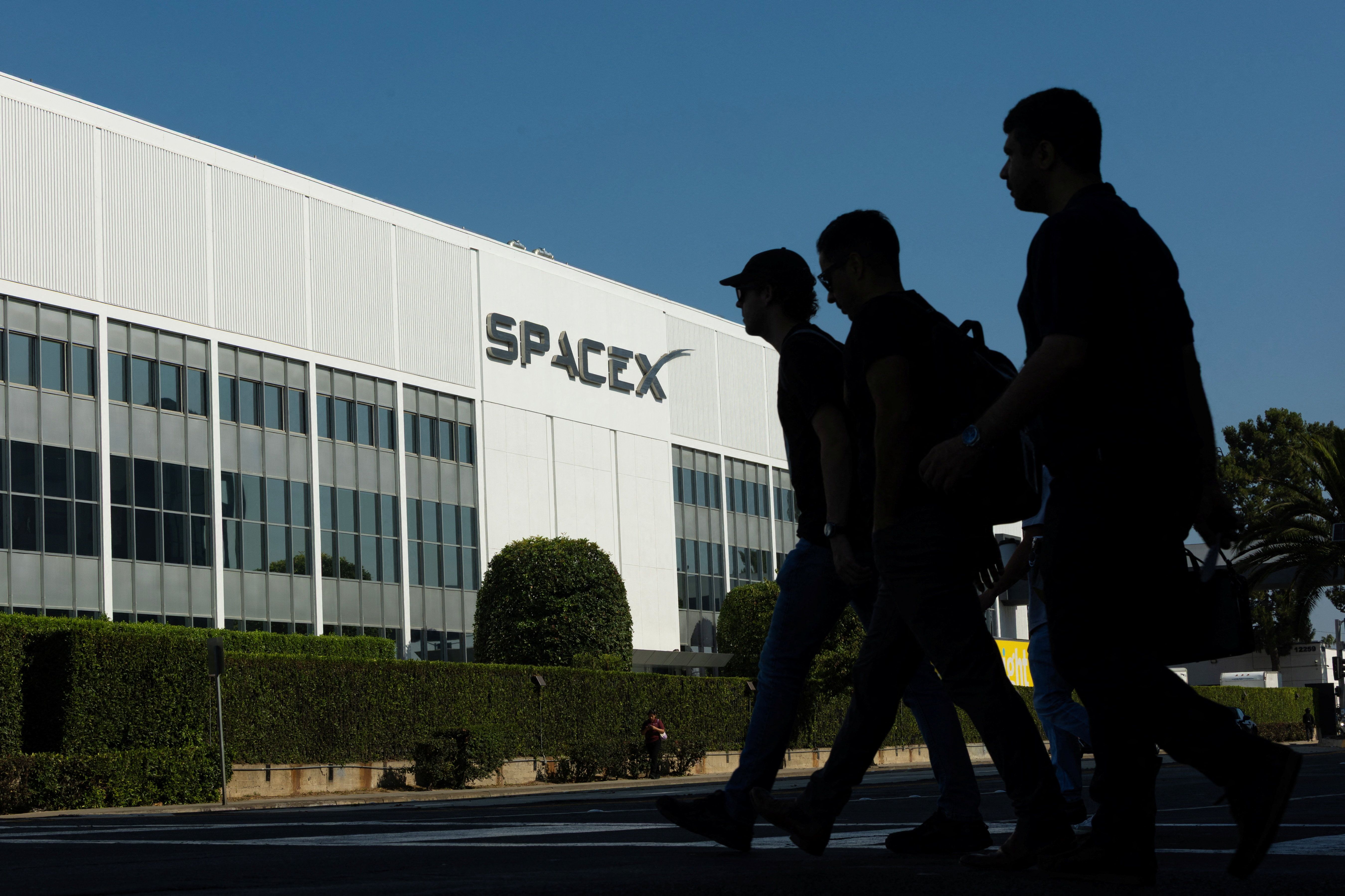 SpaceX lance une émission obligataire pour lever des capitaux et affiche  100,8 milliards de dollars de trésorerie | Zonebourse