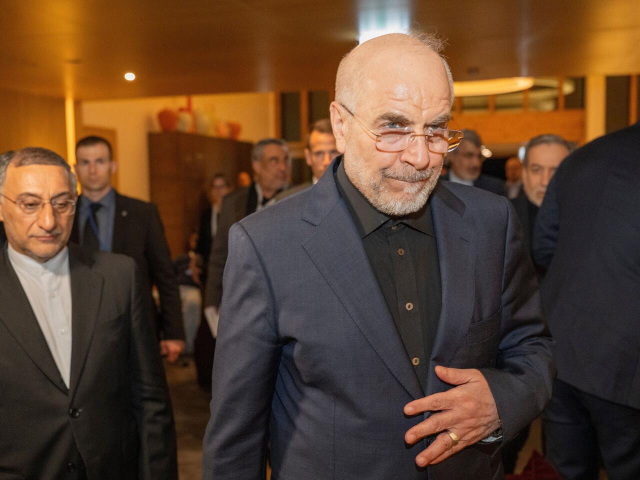 En direct : le négociateur en chef iranien affirme qu'Ormuz sera administré  par Téhéran - France 24