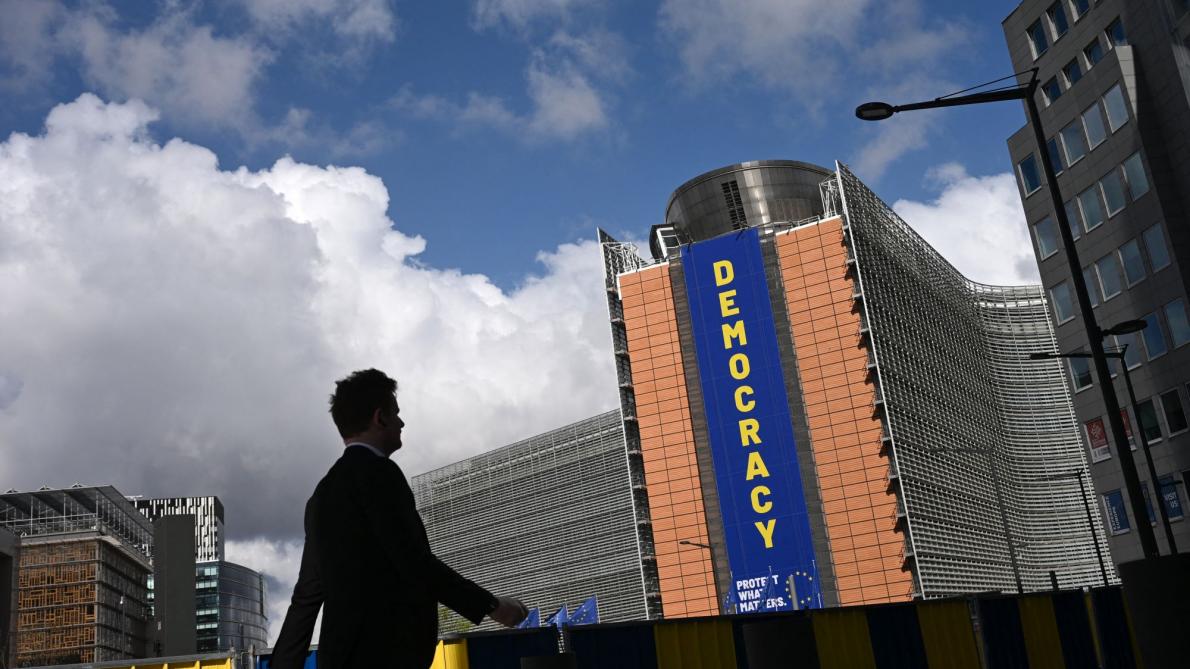 L'UE annonce inviter une délégation de talibans à Bruxelles pour parler  migration - Le Soir