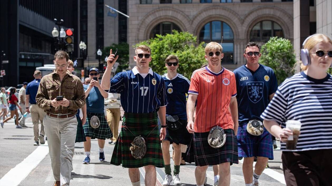 EN IMAGES. Coupe du monde : les supporters de l'Écosse enflamment Boston