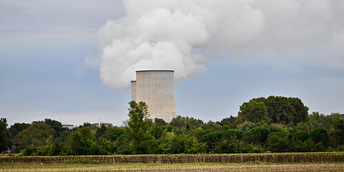 Canicule : EDF anticipe des baisses de production nucléaire liées aux  fortes chaleurs dès le 16 juin