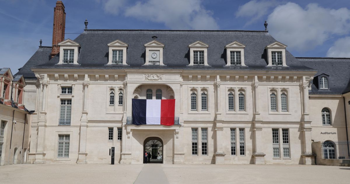 375 millions d'euros de dépenses non prévues : les dérapages financiers se  poursuivent au ministère de la Culture