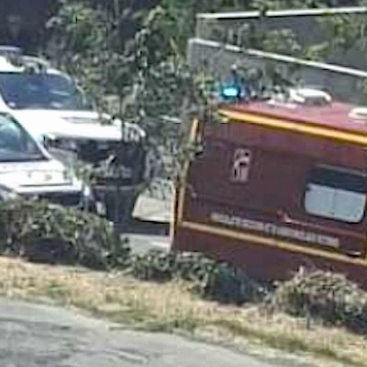 La piste de la canicule est privilégiée" : deux enfants retrouvés morts  dans une voiture à Carpentras – franceinfo