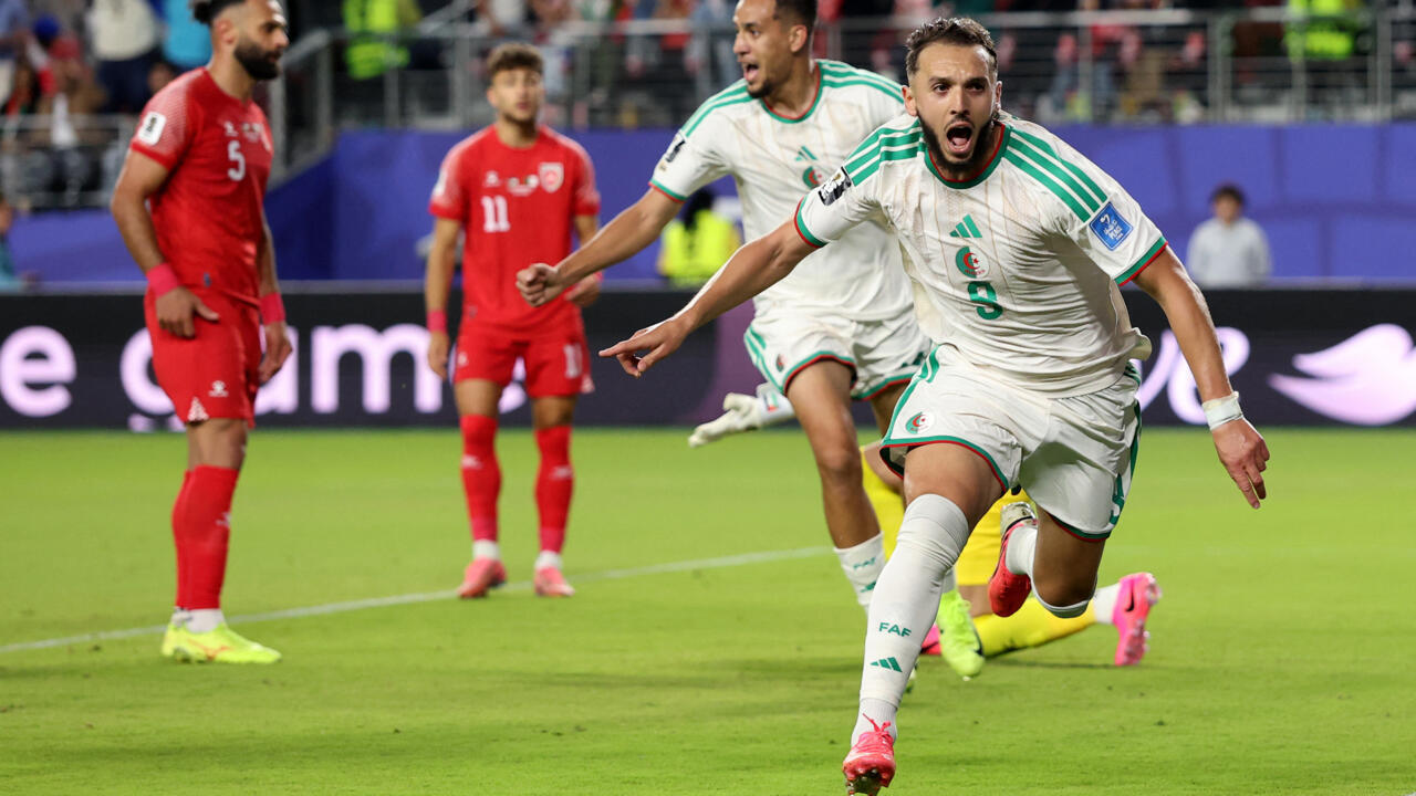 Mondial 2026 : l'Algérie encore en vie après sa victoire face à la Jordanie  - France 24
