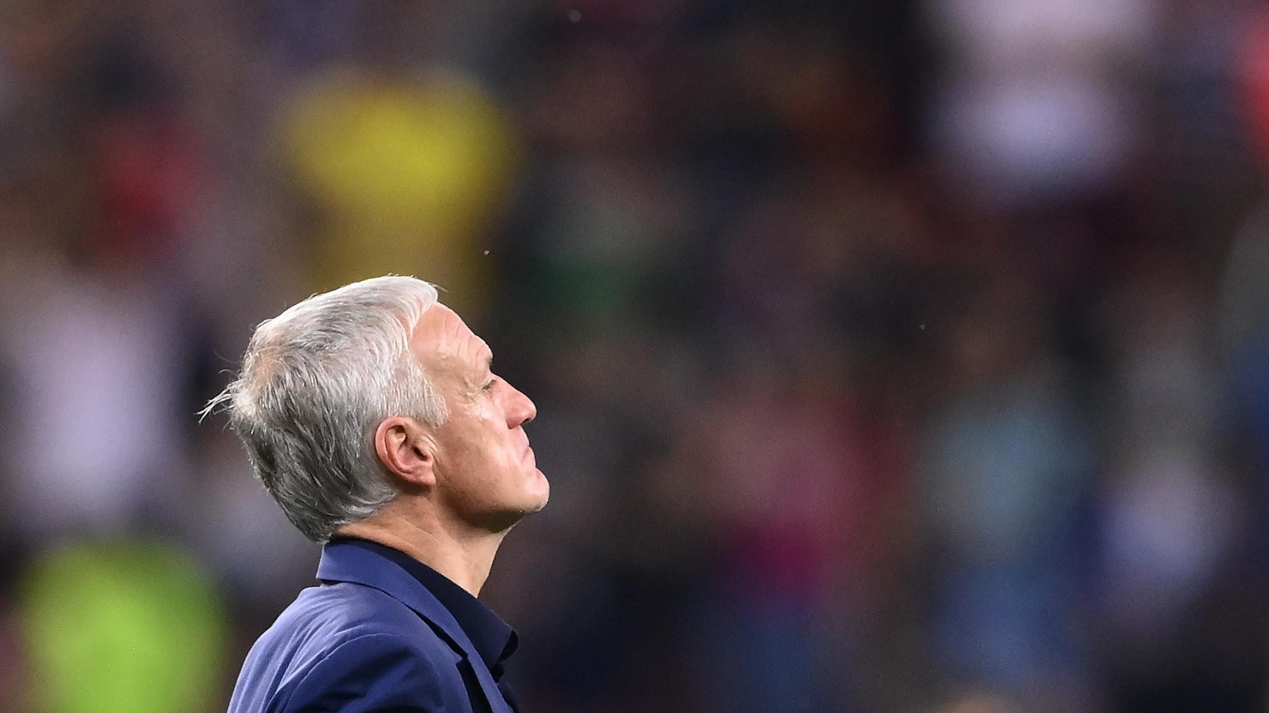Endeuillé par la mort de son père, Didier Deschamps quitte le rassemblement  des Bleus - Eurosport