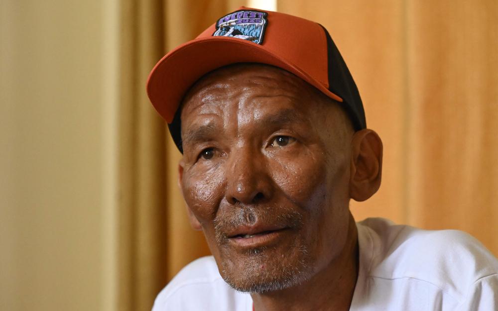 C'est une avalanche qui est arrivée, pour me sauver. » Le miraculé de  l'Everest, sherpa cuisinier, raconte comment il s'en est sorti