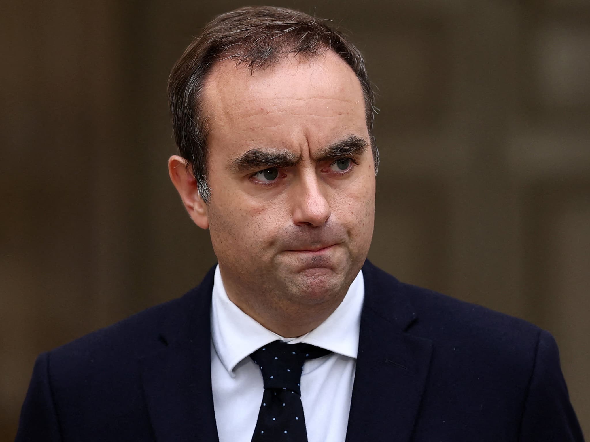 Canicule: Sébastien Lecornu demande aux ministres de limiter leurs  déplacements en fin de semaine