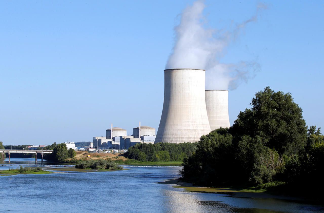 Canicule : EDF va arrêter deux réacteurs nucléaires en raison de la chaleur  - Le Parisien