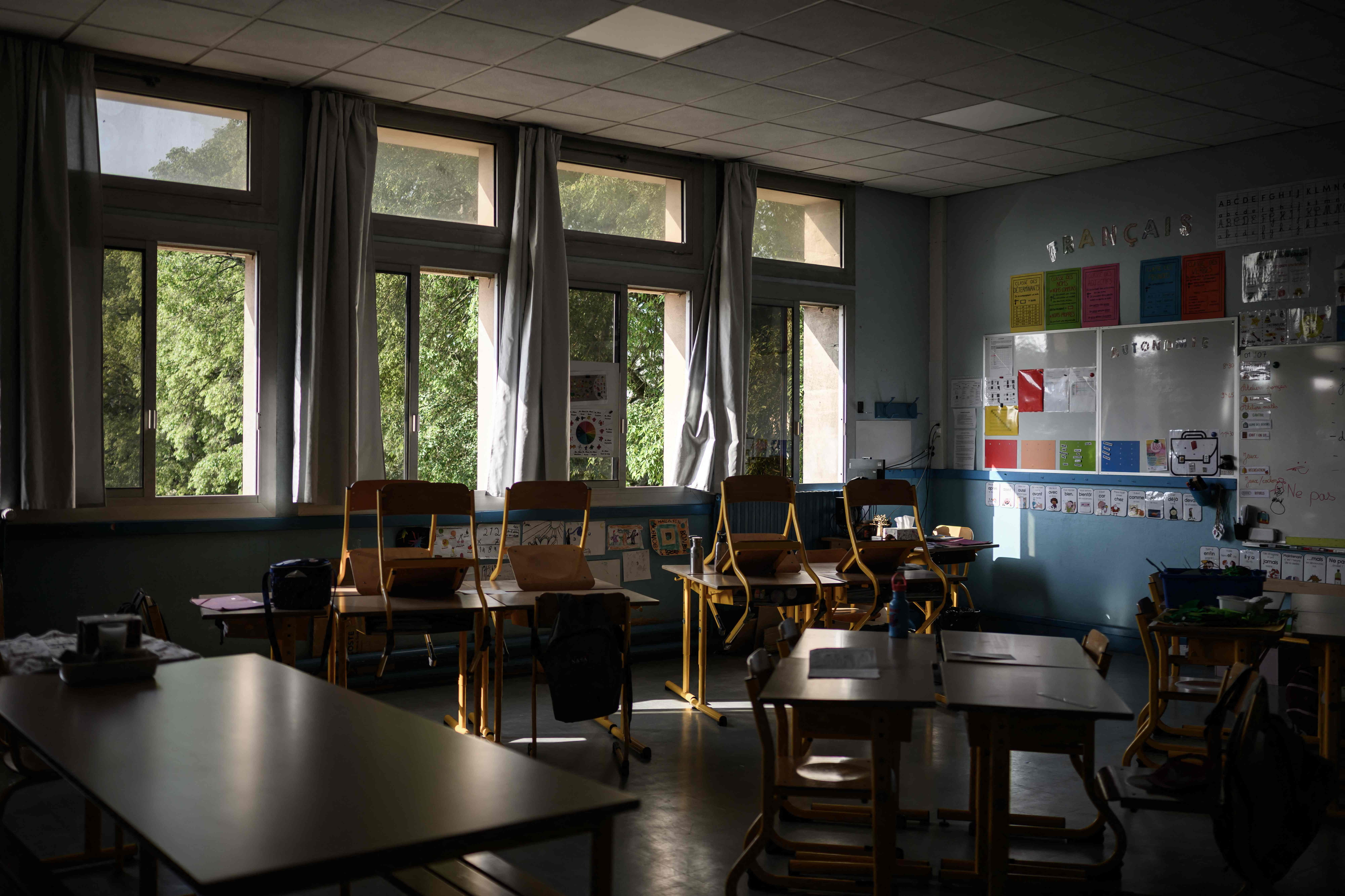 C'est toujours à nous, les parents, de nous adapter dans la précipitation»  : la délicate gestion du cas par cas dans les écoles sous canicule –  Libération