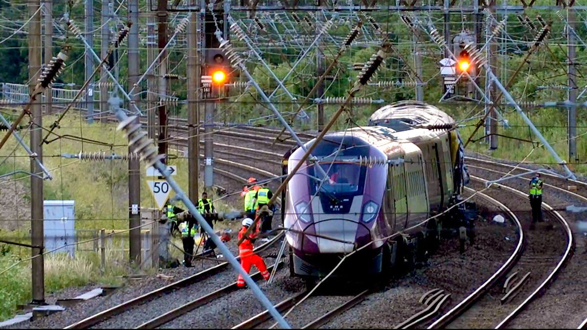 Collision ferroviaire près de Bedford: le conducteur d'un train tué, 11  blessés graves - L'essentiel