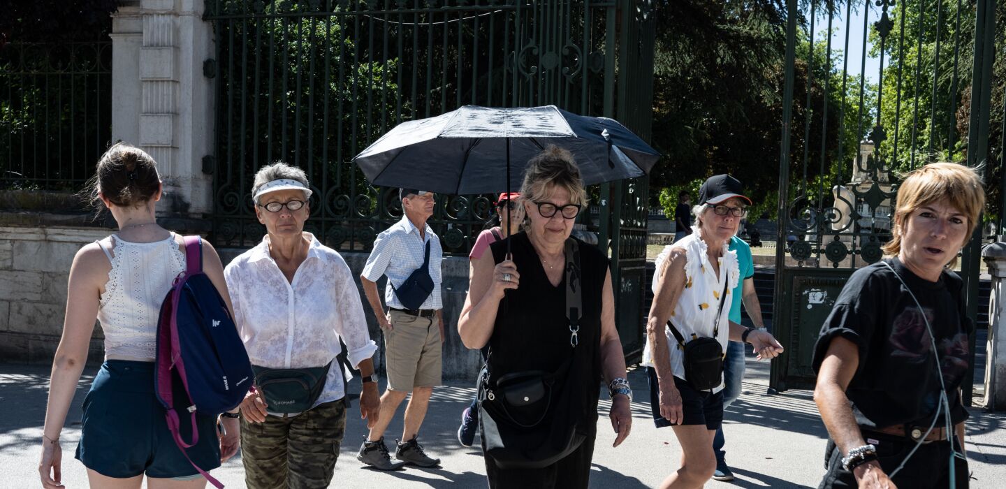 La canicule pourrait être d'« une durée et une sévérité identiques à celle d'août  2003 », alerte Météo-France