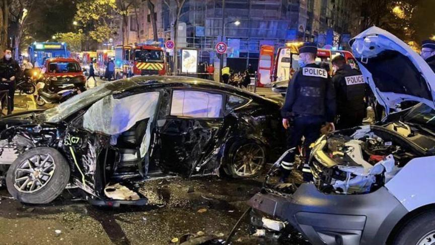 Accident mortel impliquant une Tesla : le conducteur mis en examen pour  homicide involontaire - La Voix du Nord