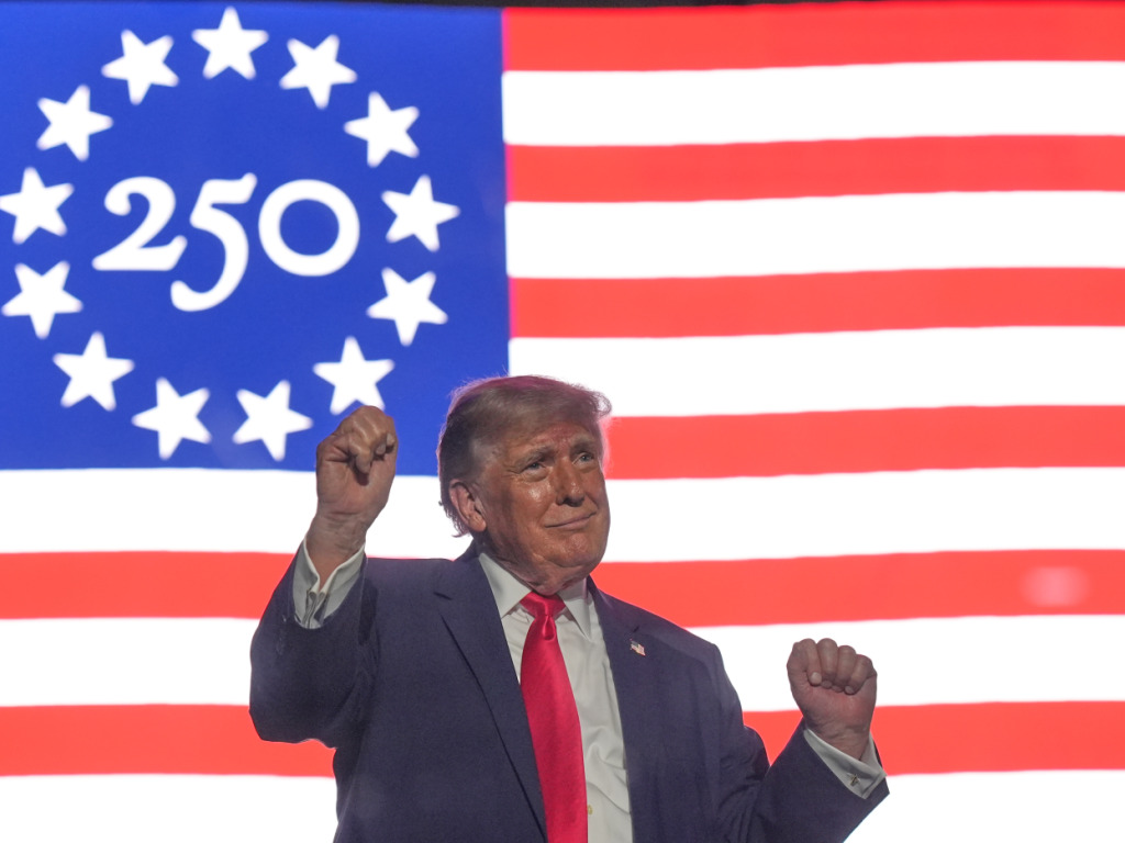 Trump lance les festivités pour les 250 ans des Etats-Unis | LFM la radio