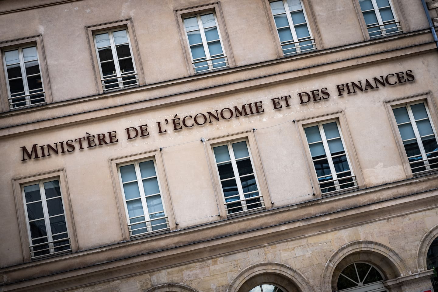 Nouveau record de la dette publique, qui représente 117,4 % du PIB français  – Libération