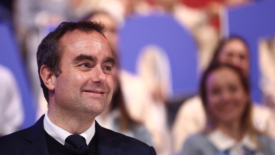 Simplification des normes : Sébastien Lecornu promet « 100 mesures » pour  desserrer l'étau administratif des collectivités - ladepeche.fr