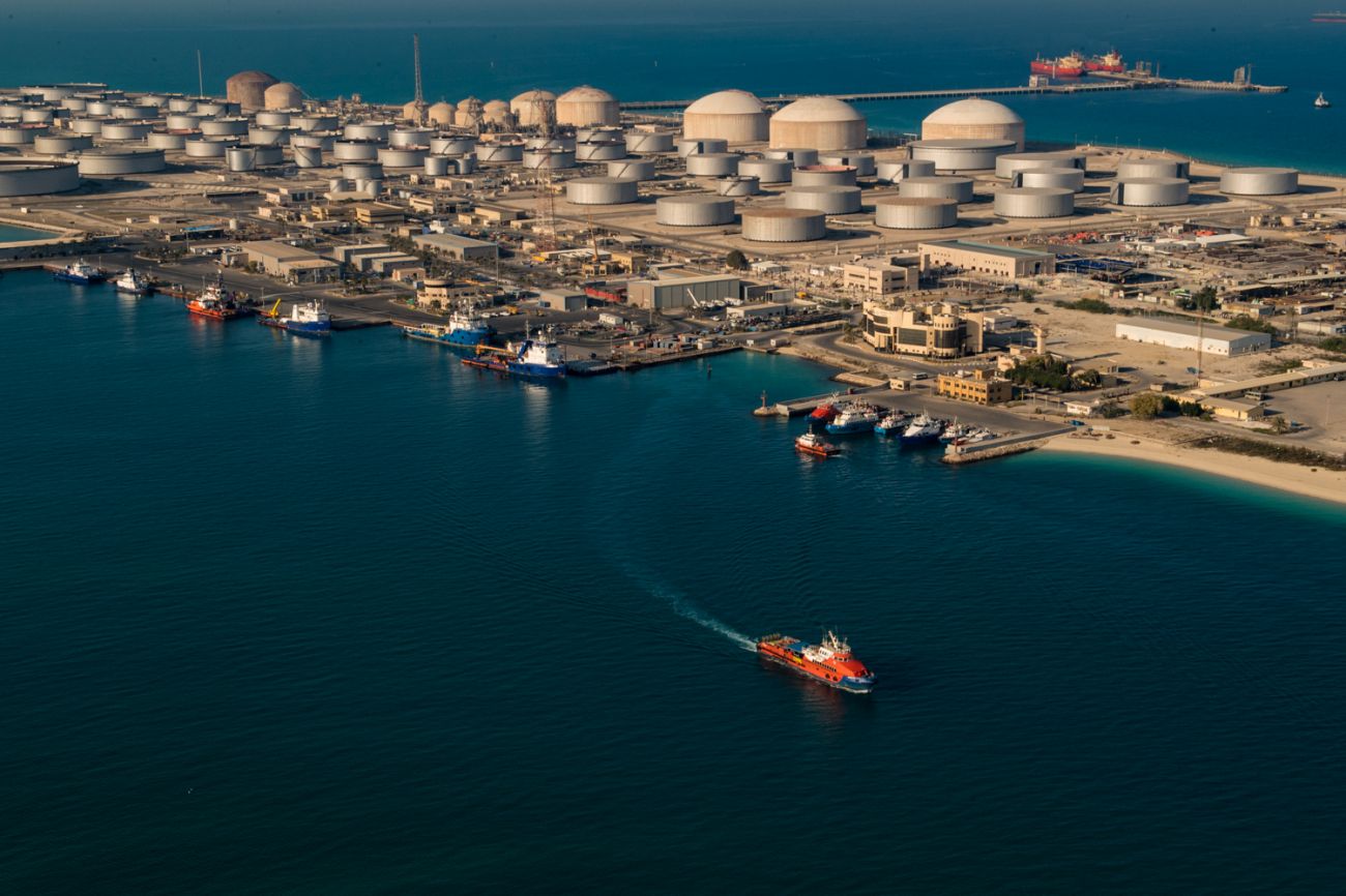 Arabie saoudite : le terminal pétrolier de Ras Tanura visé par une attaque  | Mer et Marine