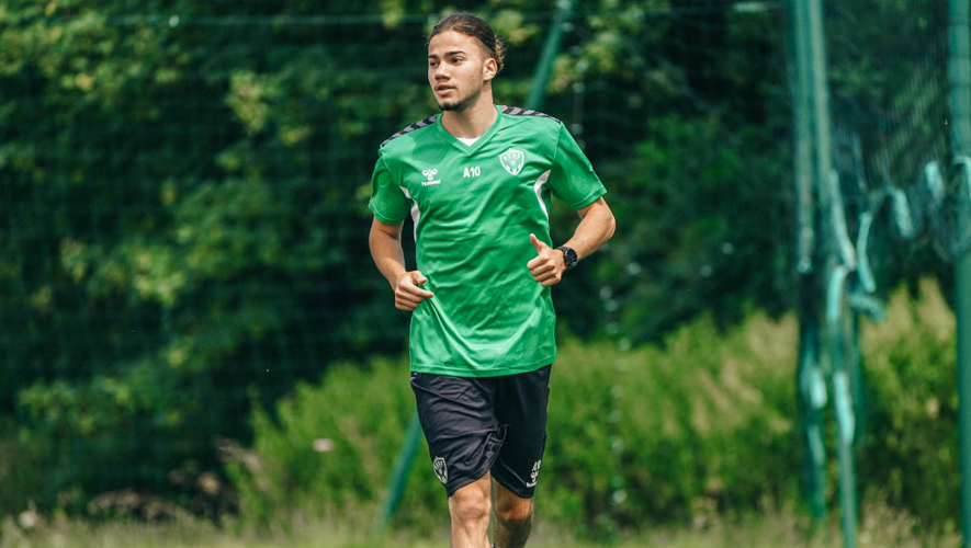 Il était en mort cérébrale après une noyade : le footballeur de Guingamp Kenzo  Kies est décédé - midilibre.fr