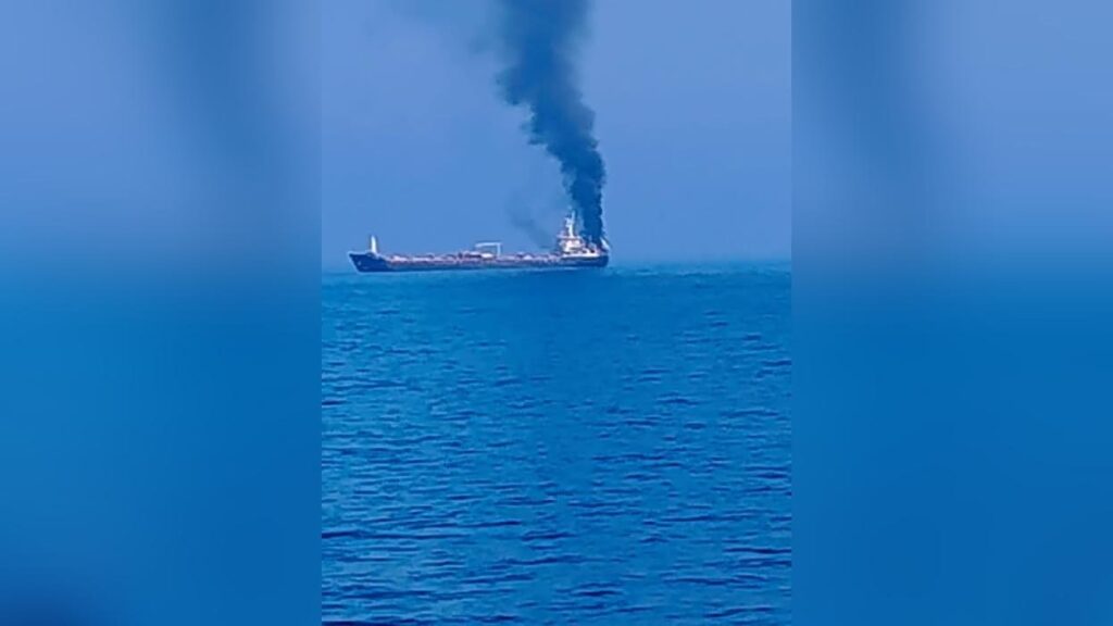 Les États-Unis assassinent trois marins indiens au large d'Oman - Jeunesse  du monde