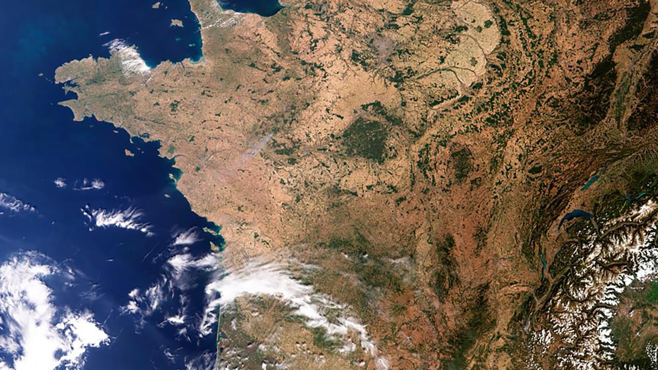Image choquante de la France jaunie par la sécheresse vue de l'espace