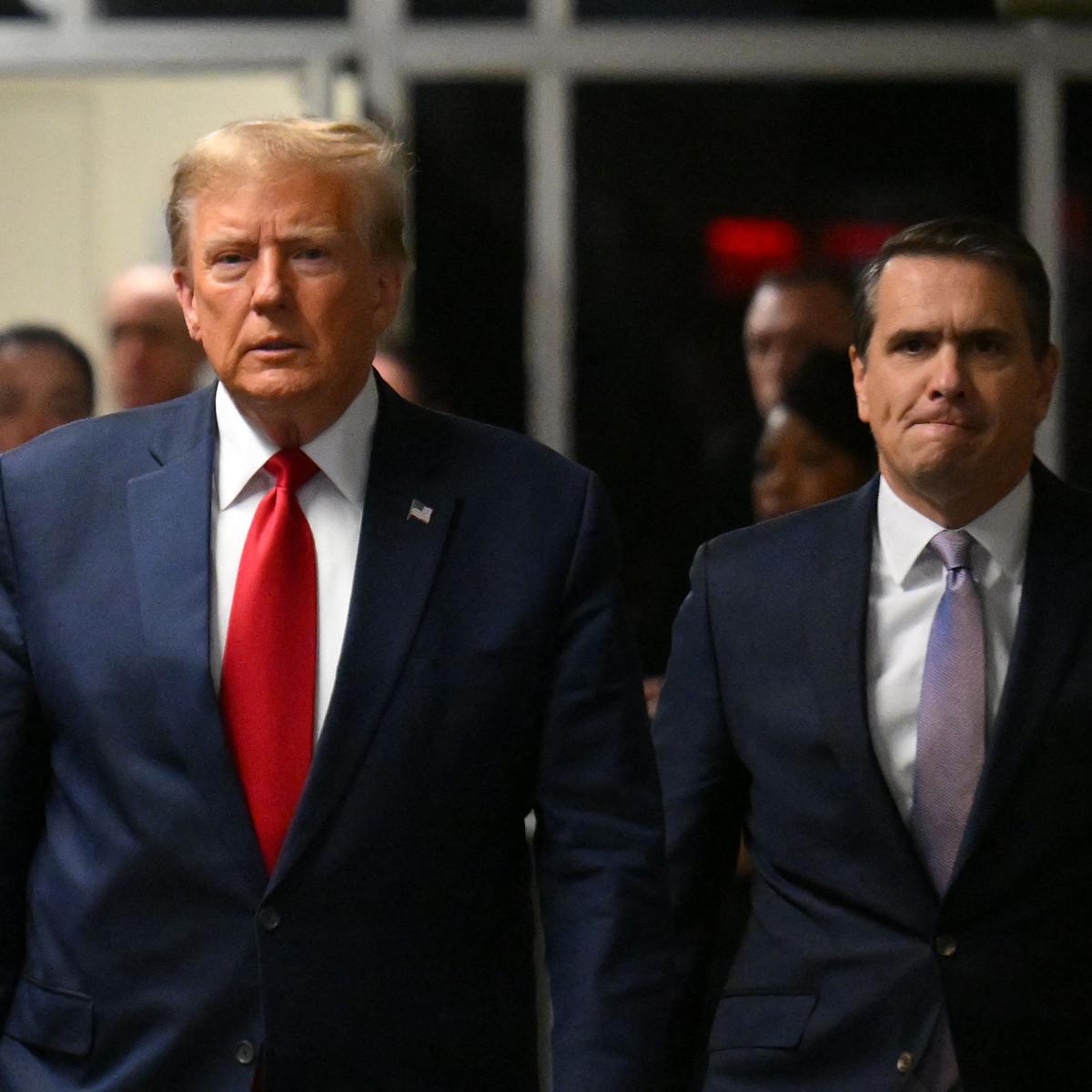 Donald Trump continue de nommer sa garde rapprochée aux postes clés : ses  propres avocats et sa porte-parole