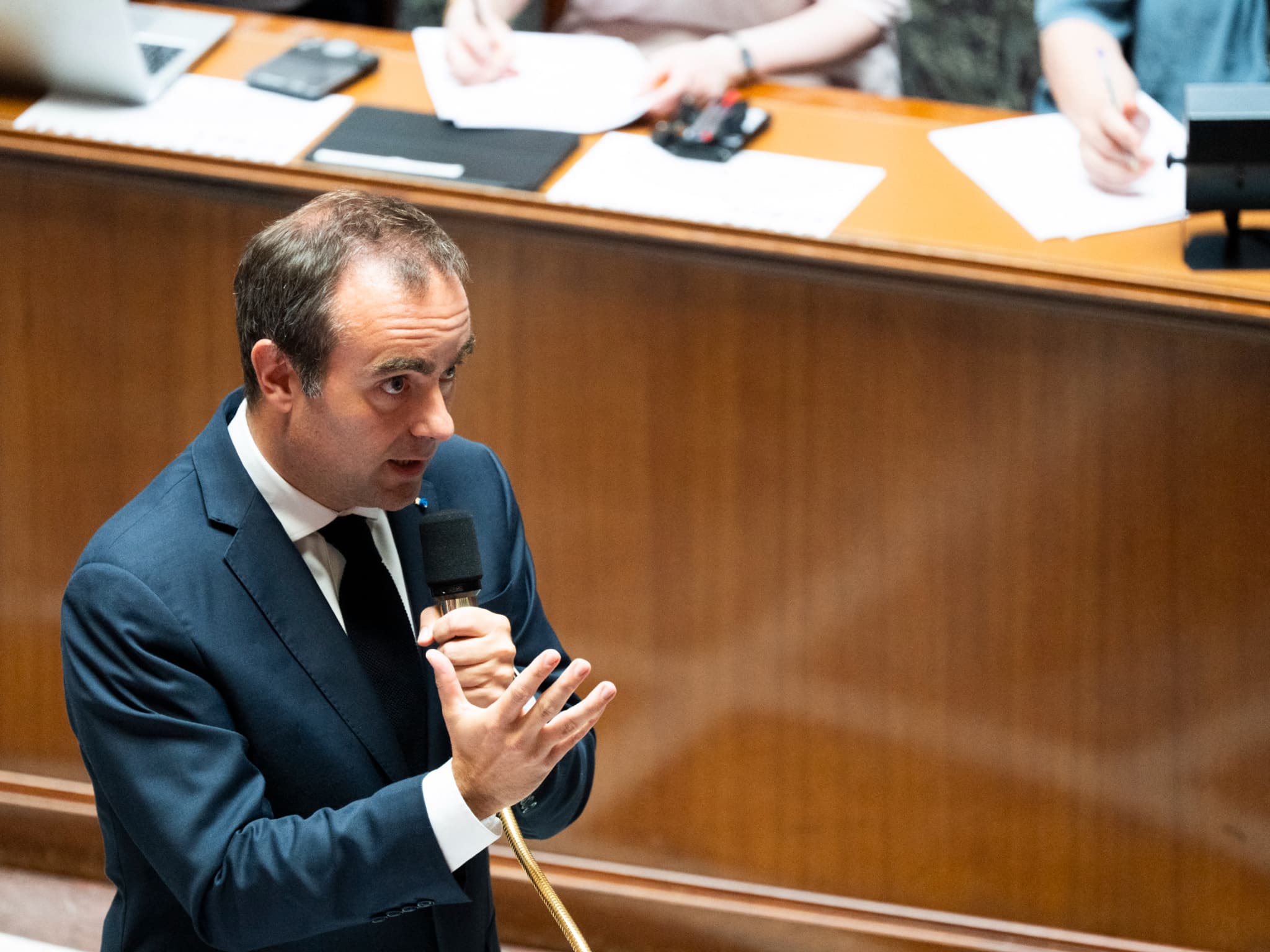 INFO BFMTV. "Ni un tabou idéologique ni une réponse automatique": dans une  lettre aux maires, Sébastien Lecornu plaide pour "un débat de bon sens" sur  la climatisation