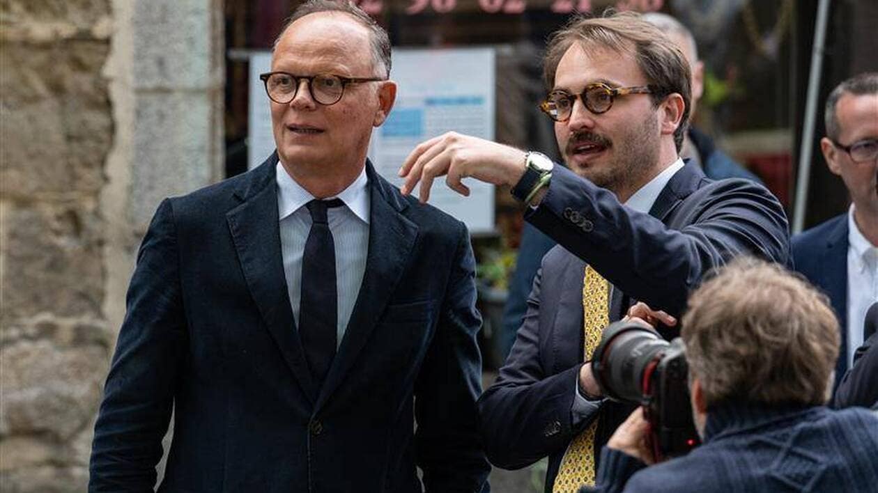 VIDÉO. Le candidat à la présidentielle, Édouard Philippe, en visite à Saint- Brieuc