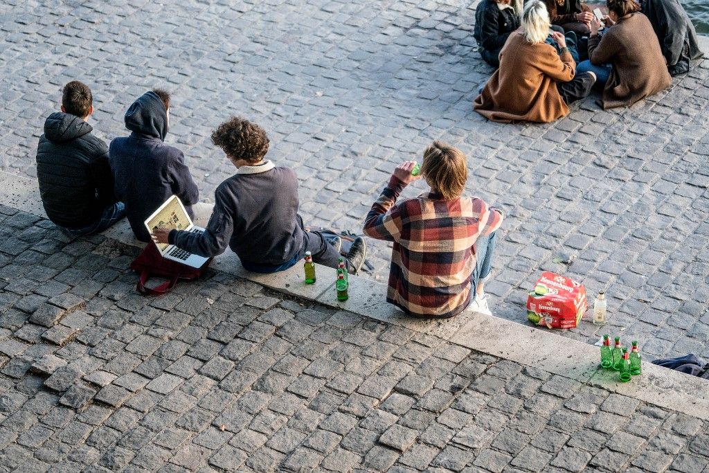 Canicule : la consommation d'alcool sur la voie publique interdite à Paris  à partir de vendredi midi