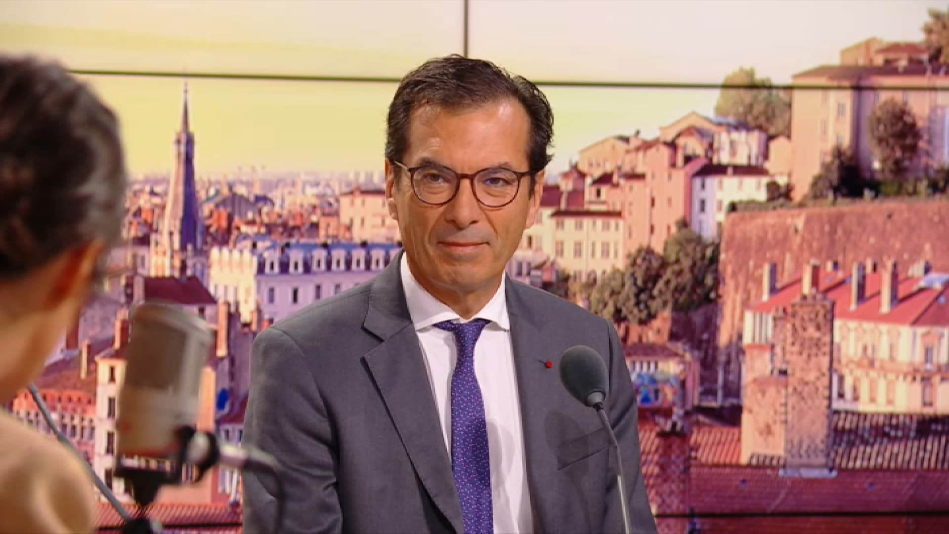 Canicule : "Les employeurs ont des obligations", rappelle le ministre du  Travail, qui annonce des contrôles renforcés