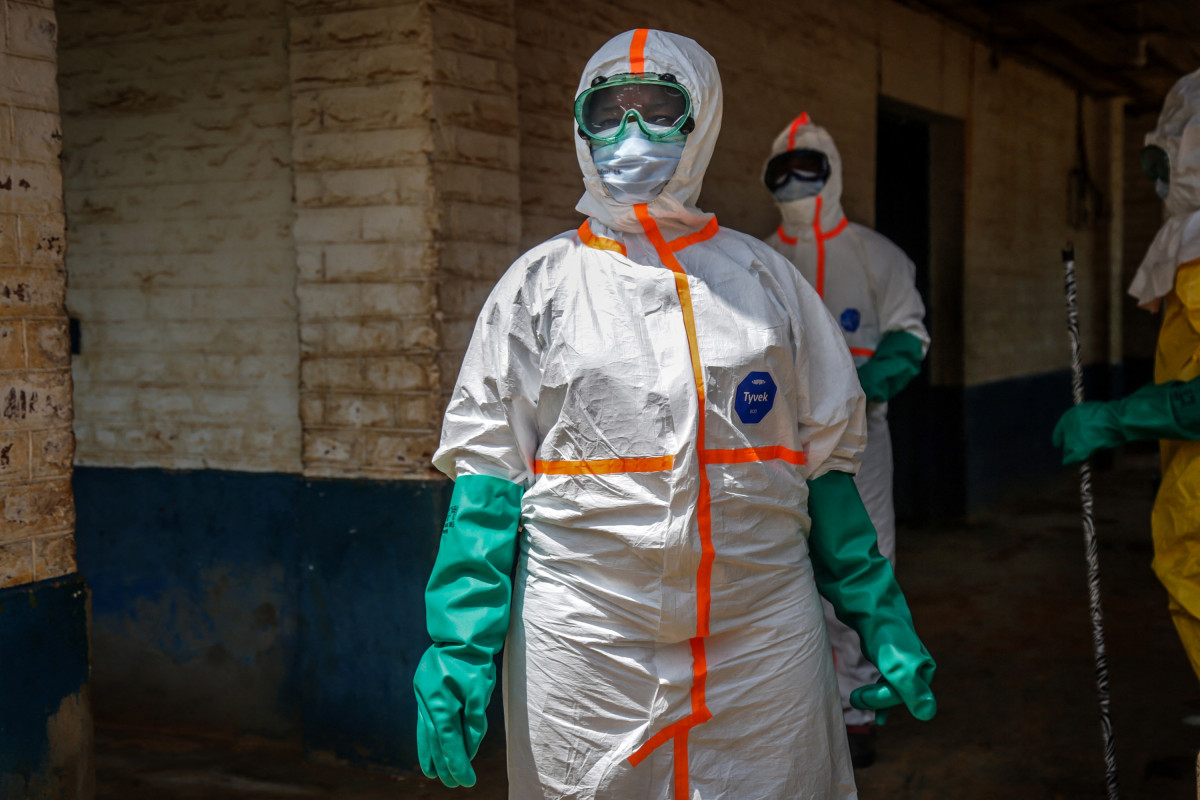 1.000 cas suspects, 10 pays d'Afrique à risque : l'épidémie d'Ebola  peut-elle devenir incontrôlable ?