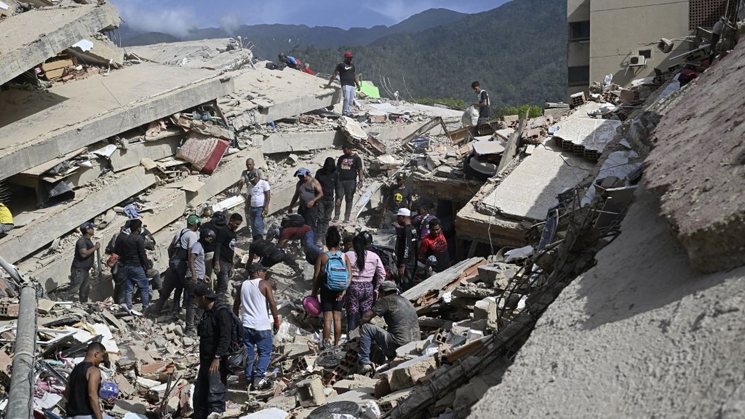 Le double séisme au Venezuela a fait au moins 235 morts et plus de 4 300  blessés – franceinfo