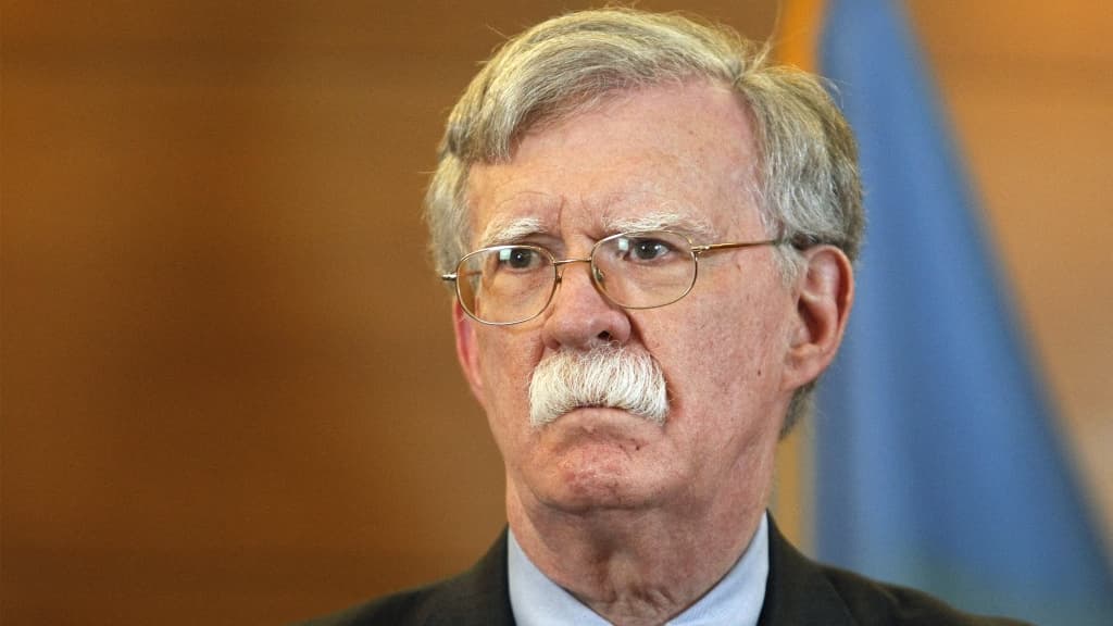 John Bolton, ex-conseiller de Donald Trump et l'un de ses virulents  détracteurs, plaide non coupable de divulgation de documents classifiés