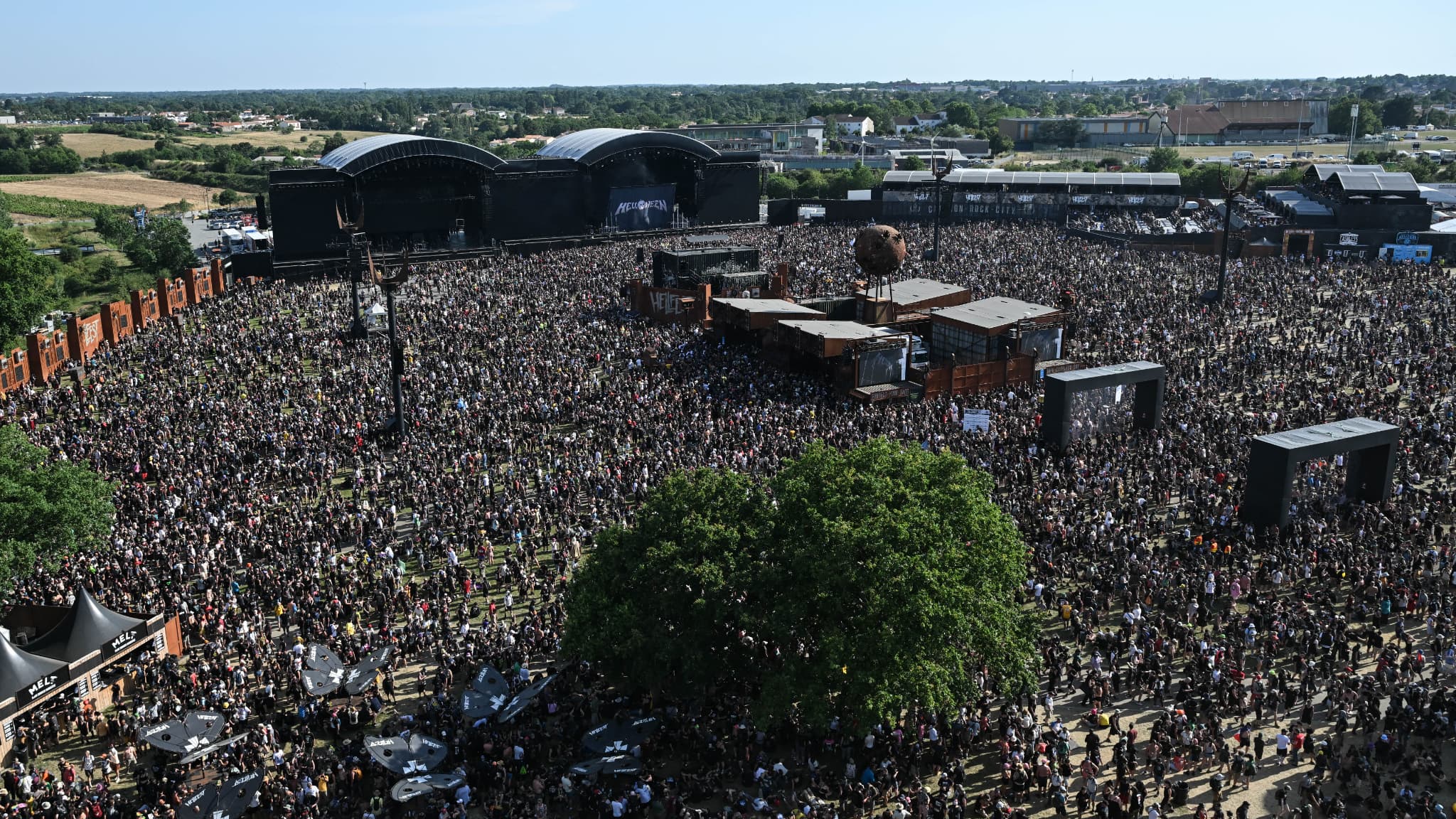 Dix scènes et 300 artistes: le Hellfest prépare une édition XXL pour fêter ses  20 ans en 2027