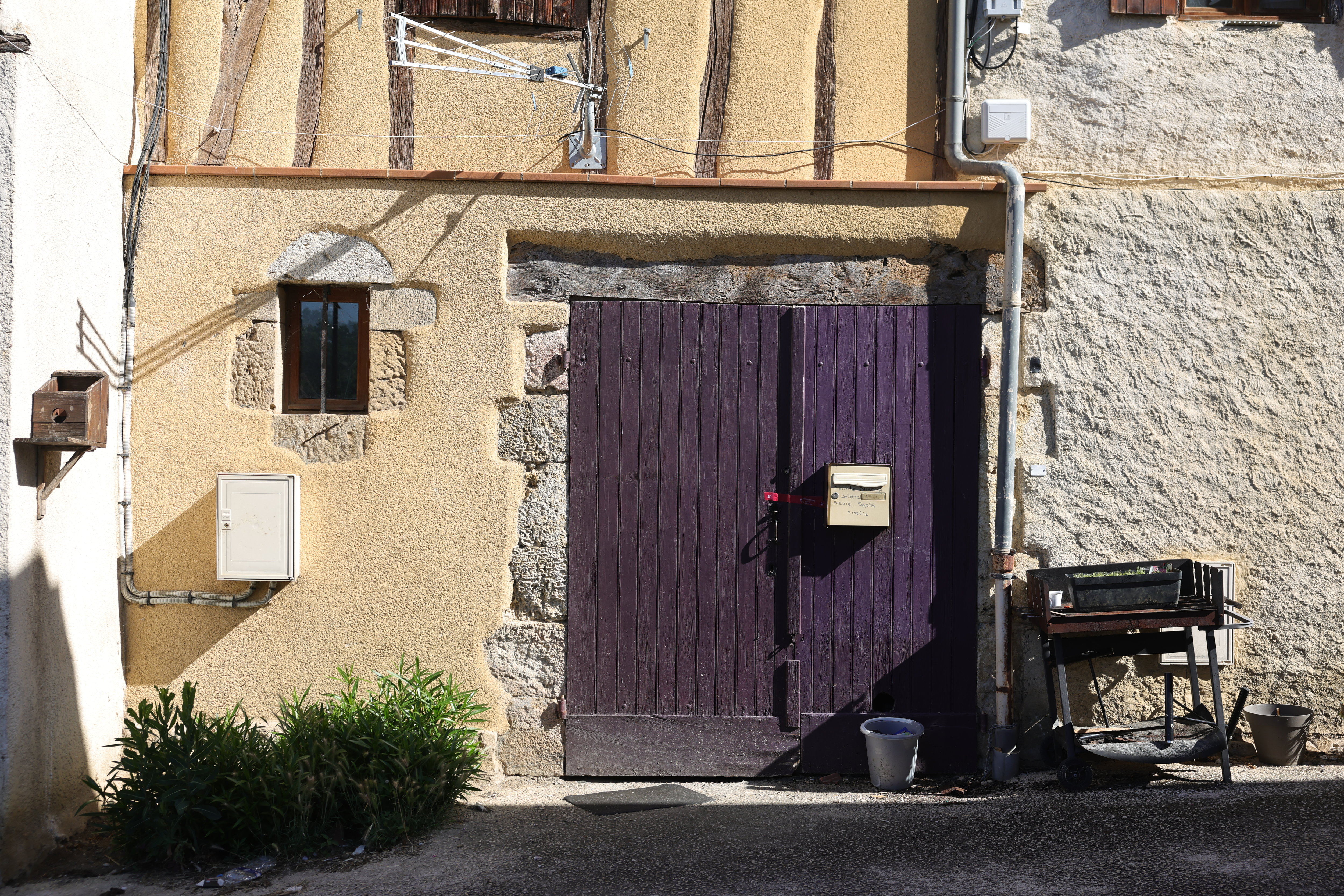 Affaire Lyhanna : la femme de Jérôme Barella a déposé plainte pour viols et violences  conjugales - Le Parisien