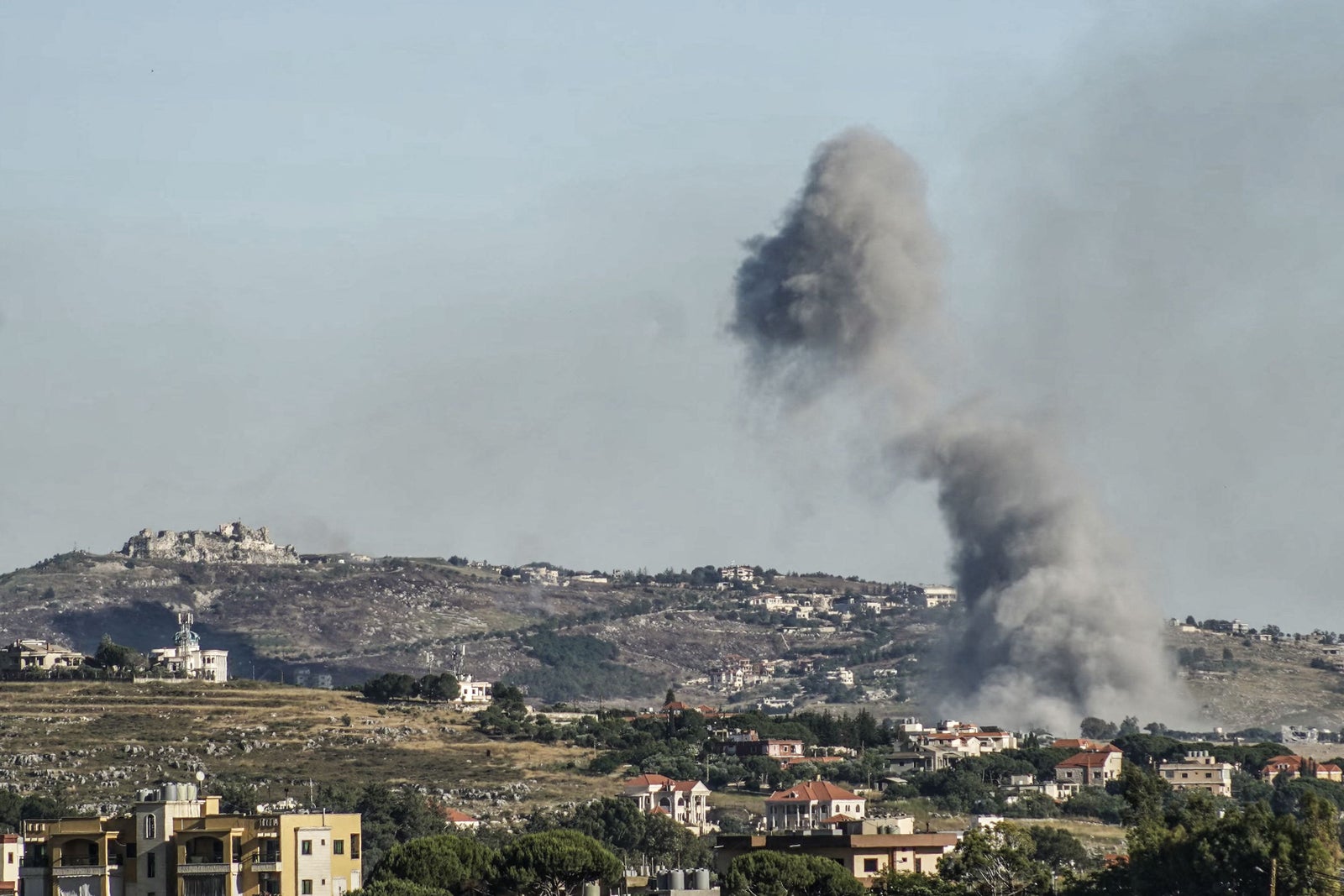Le chef du Hezbollah rejette l'accord de cessez-le-feu et réclame le  retrait d'Israël du Liban | Le Devoir
