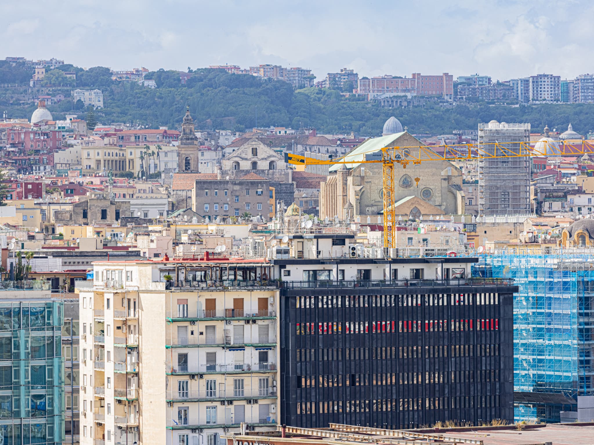 Naples plus forte que Milan: pour la 4e année de suite, la croissance de  l'Italie du Sud dépasse celle du Nord (de quoi combler le fossé historique?)