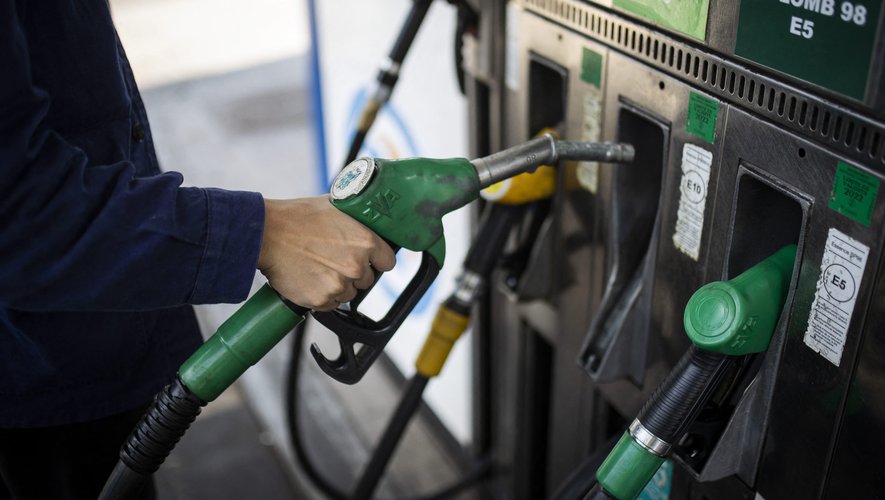 Prix des carburants : environ 1,90 euro le litre… Bonne nouvelle, les prix  à la pompe continuent de baisser - midilibre.fr