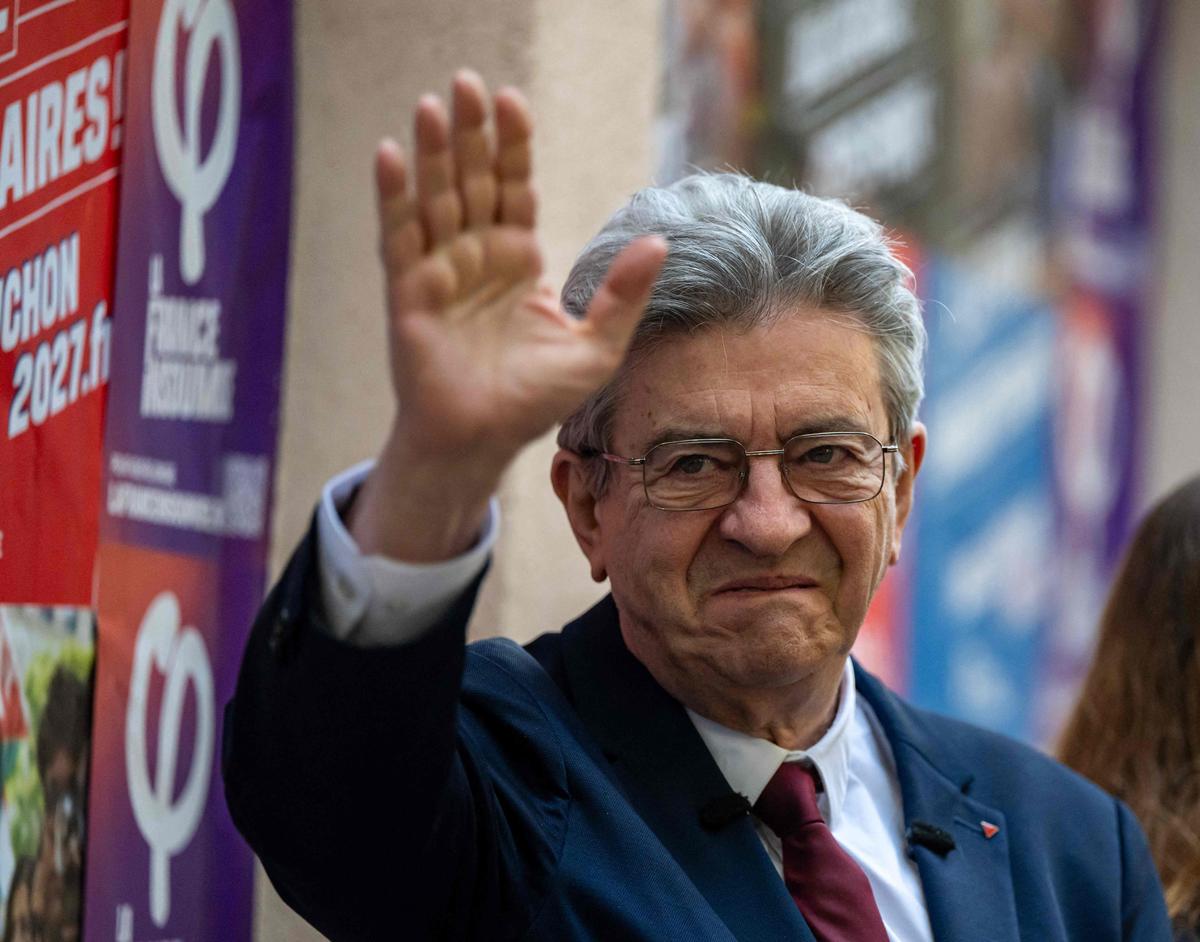 Présidentielle 2027 : Moyen-Orient, sortie de l'Otan, accord spatial avec  la Chine… Mélenchon dévoile ce que serait sa politique étrangère sur LCI