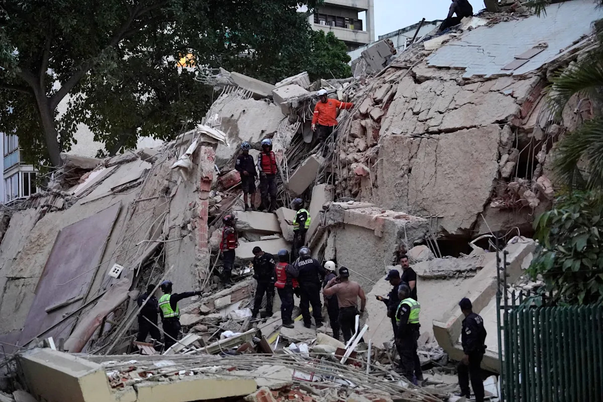 Le bilan du double séisme au Venezuela monte à 1.430 morts - Yahoo  Actualités France