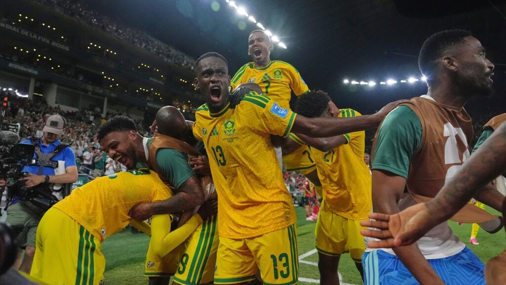 Coupe du monde 2026: l'Afrique du Sud arrache une qualification historique  et jouera face au Canada en 16es - RFI