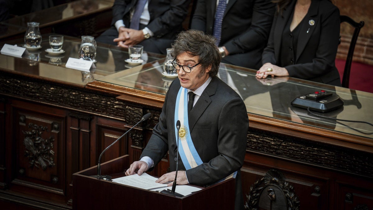 Argentine : Le président Milei sape l'indépendance judiciaire | Human  Rights Watch