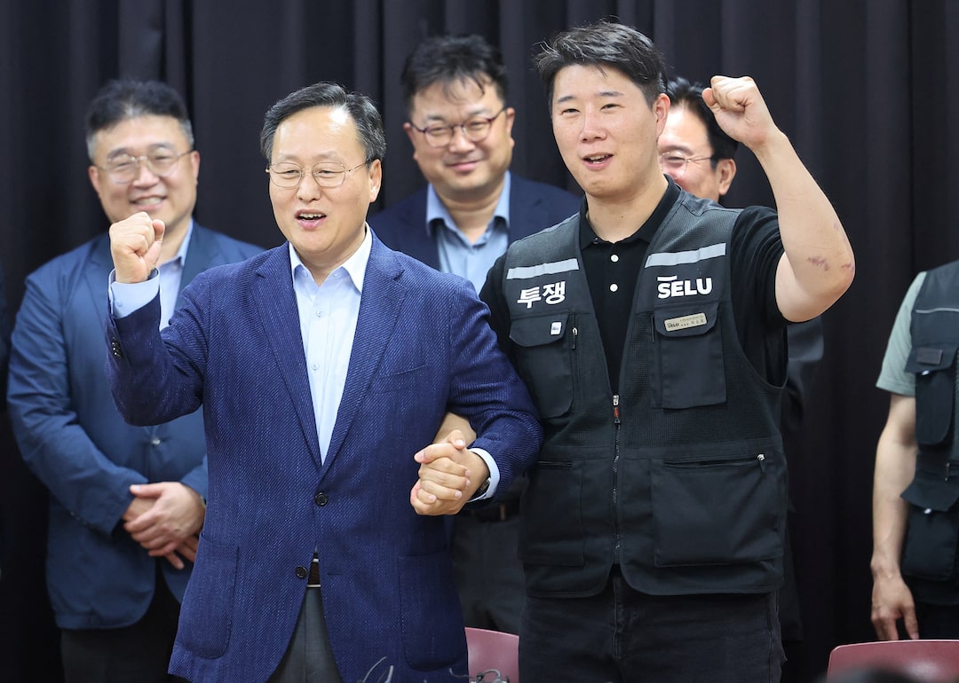 Samsung workers begin voting on pay deal, some non-chip employees to oppose  it | Reuters