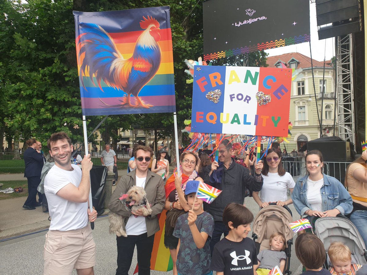 La 🇫🇷 continue à plaider pour reconnaître et protéger les droits des  personnes #LGBT+ Fiers de participer au festival Pride 2024 de Ljubljana, en  présence de à la communauté diplomatique pour célébrer
