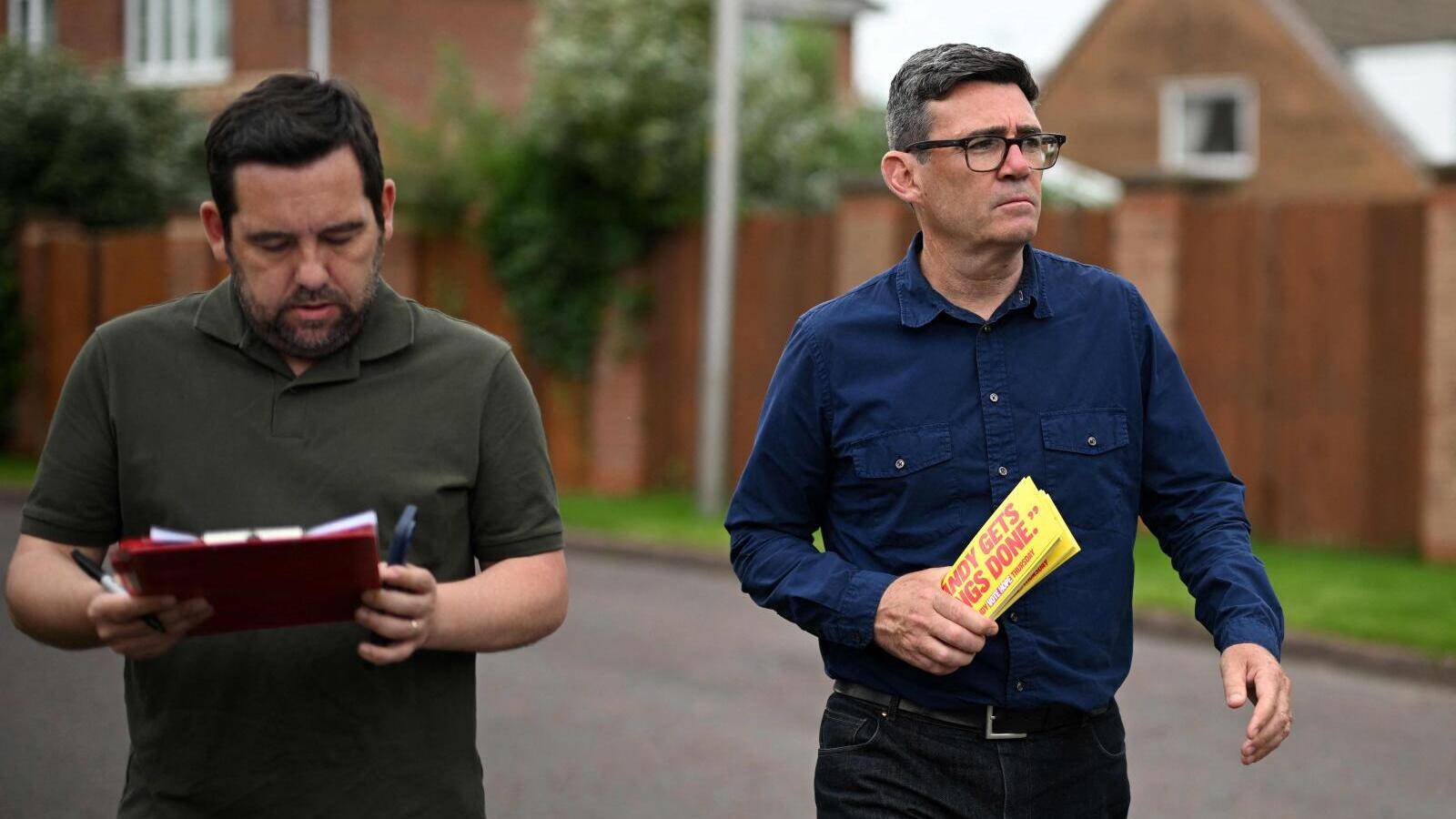 Roi» d'un nord défavorisé, le maire de Manchester, Andy Burnham, se prépare  à remplacer Keir Starmer - Le Temps