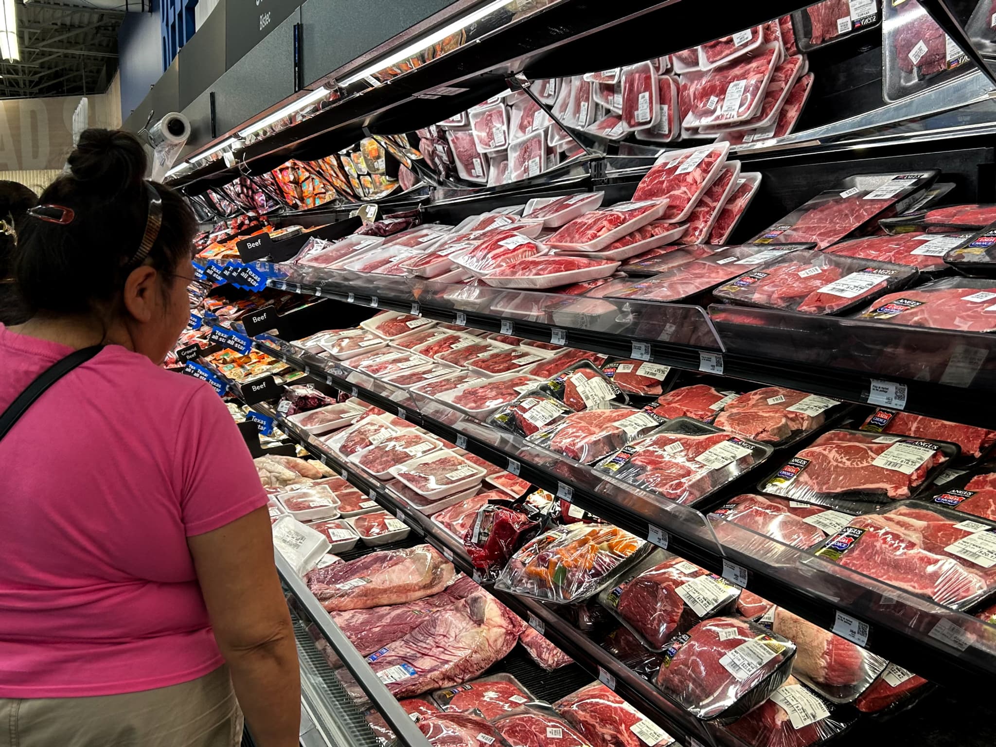 Le prix de la viande bovine a augmenté de 16% en 2025: Donald Trump tope  avec l'Argentine pour importer davantage de bœuf argentin et faire baisser  les prix