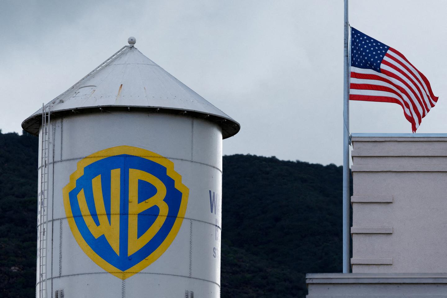 Vente de Warner Bros Discovery : les actionnaires valident le rachat par Paramount  Skydance