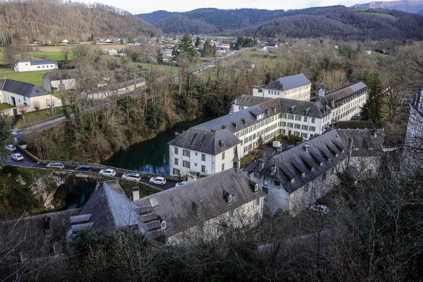 Affaire Bétharram : l'établissement ferme cet été, ses élèves transférés à  la rentrée