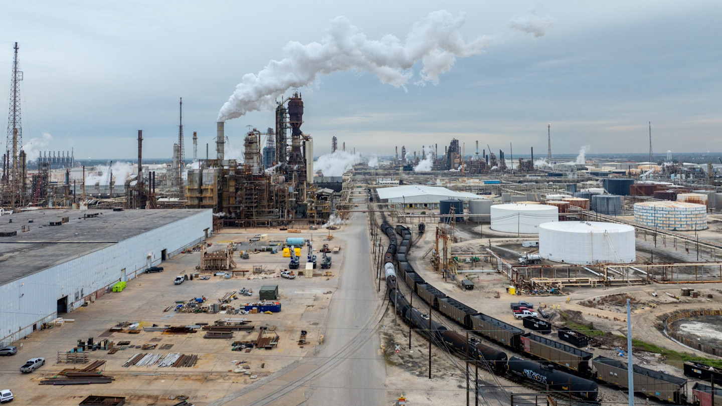 ExxonMobil Texas move ignites battle over shareholder rights