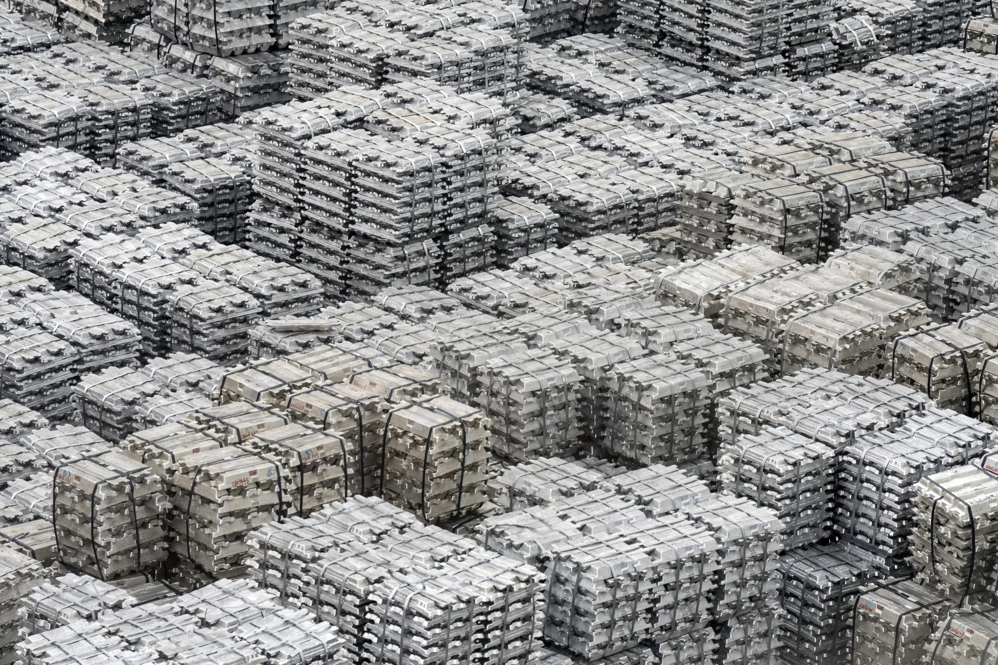 Global Aluminum Rally Could Draw Record Exports From China - Bloomberg