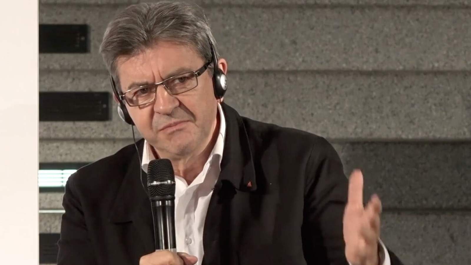 Mélenchon veut une loi pour sauver les jeux vidéo physiques — Frandroid