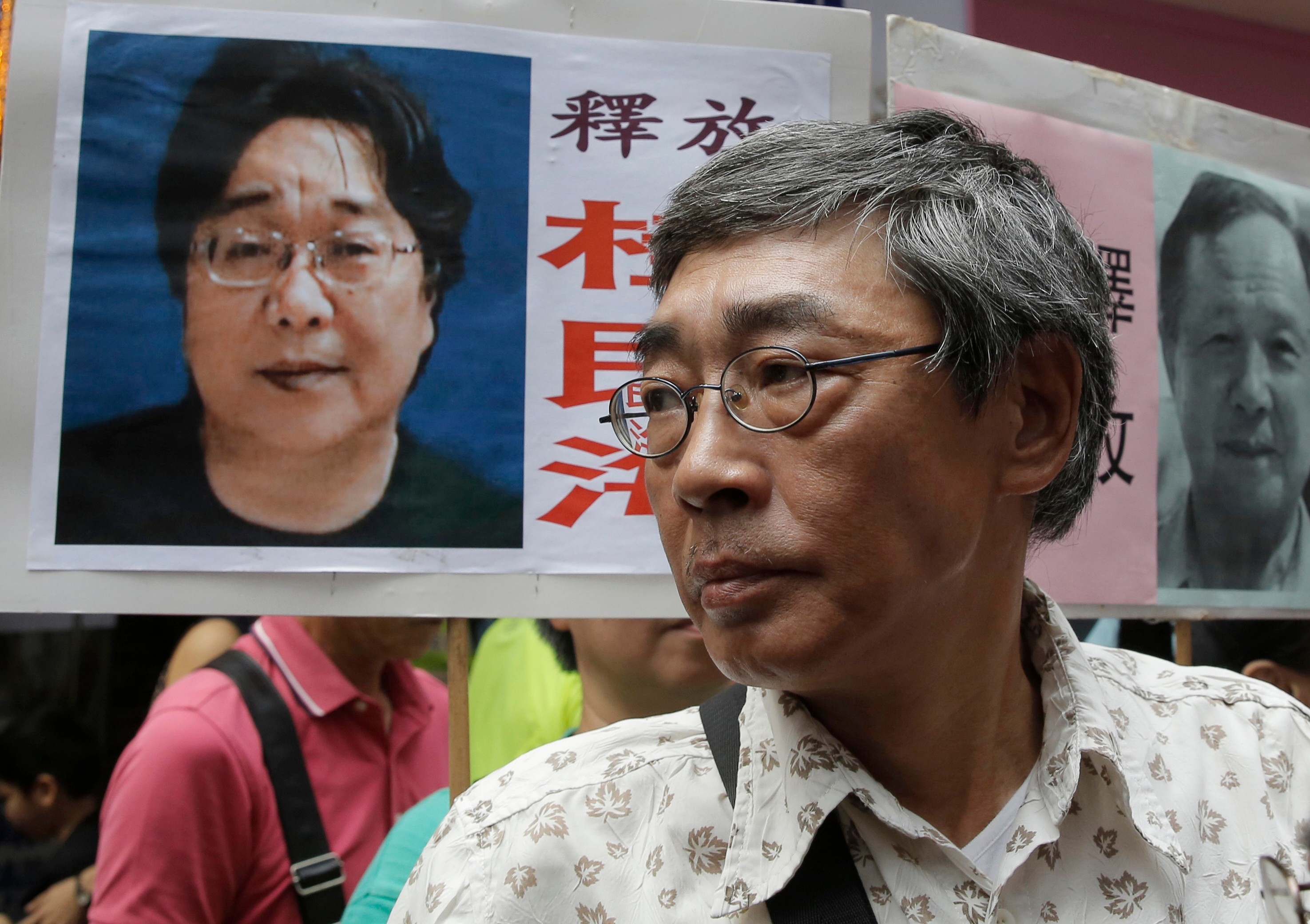 Ex-HK bookseller Lam Wing-kee, detained by China in 2015, dies in Taiwan at 70 | KHSU